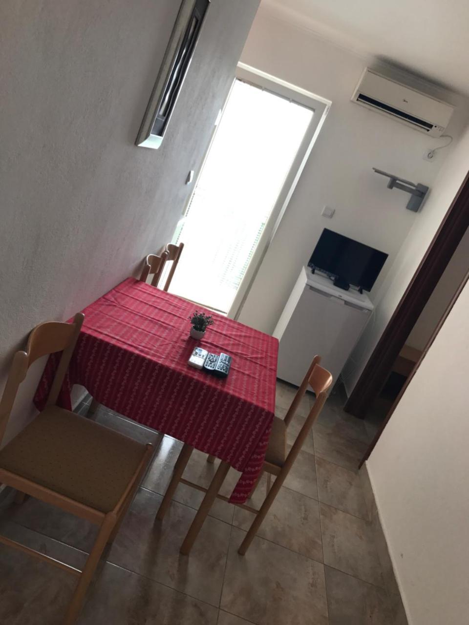 Apartments Pavicevic Tivat Ngoại thất bức ảnh