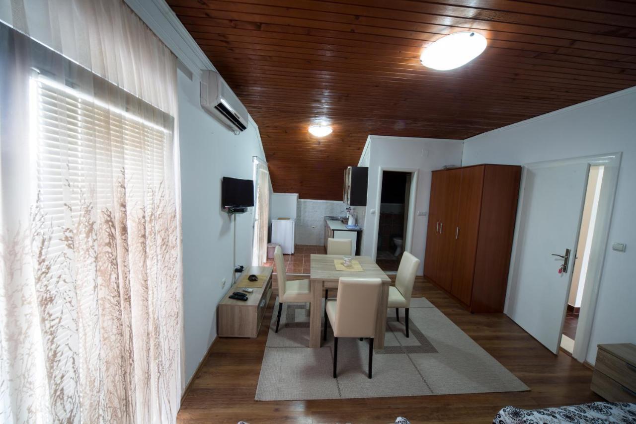 Apartments Pavicevic Tivat Phòng bức ảnh